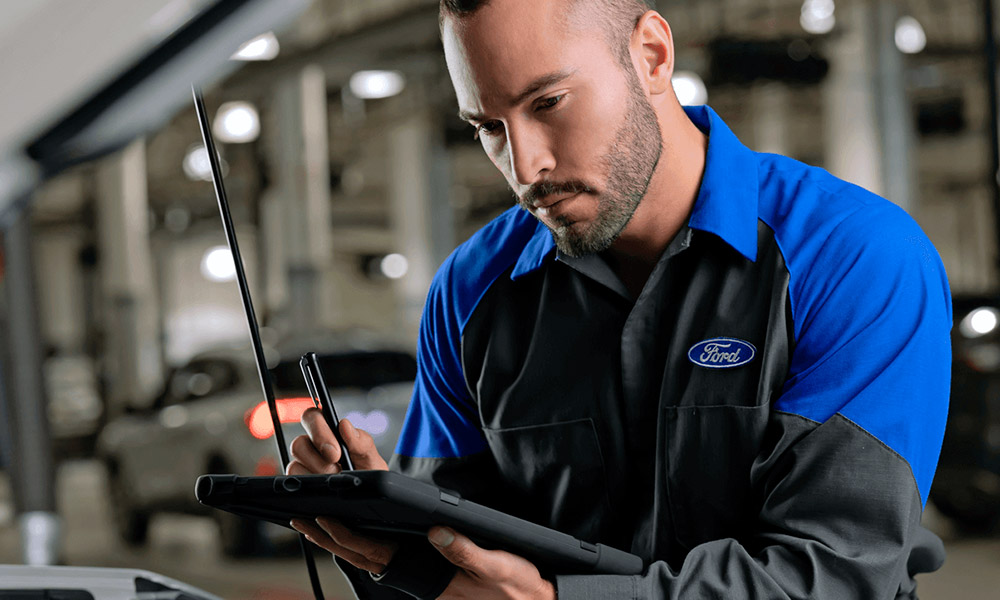 Airport Ford commercial vehicle service and maintenance